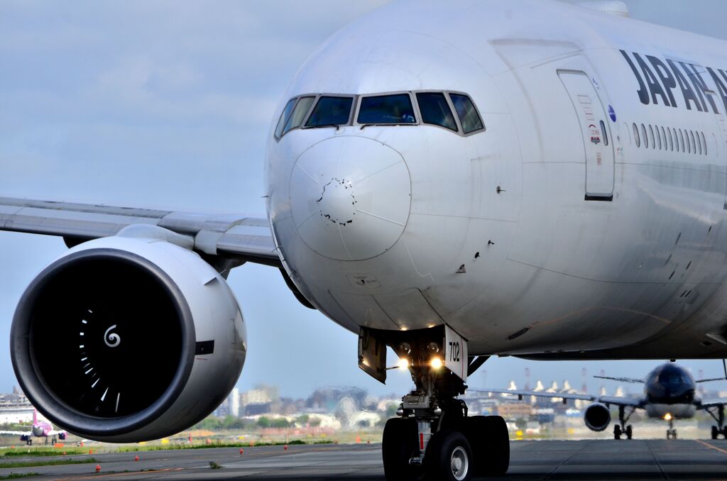 JAL 576