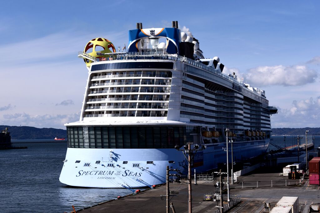 SPECTRUM OF THE SEAS　03