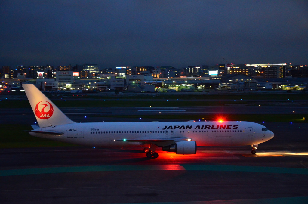 JAL 178