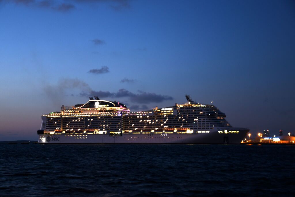 MSC   BELLISSIMA   04