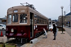 「エプロンの　似合わぬ男　此処にあり」その一