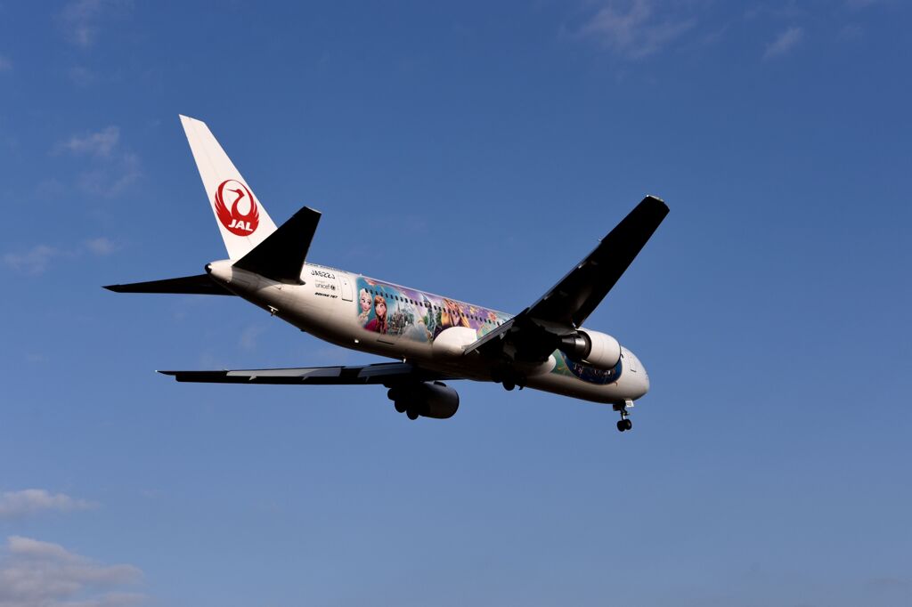 JAL 1267   日本航空    Boeing 767-300