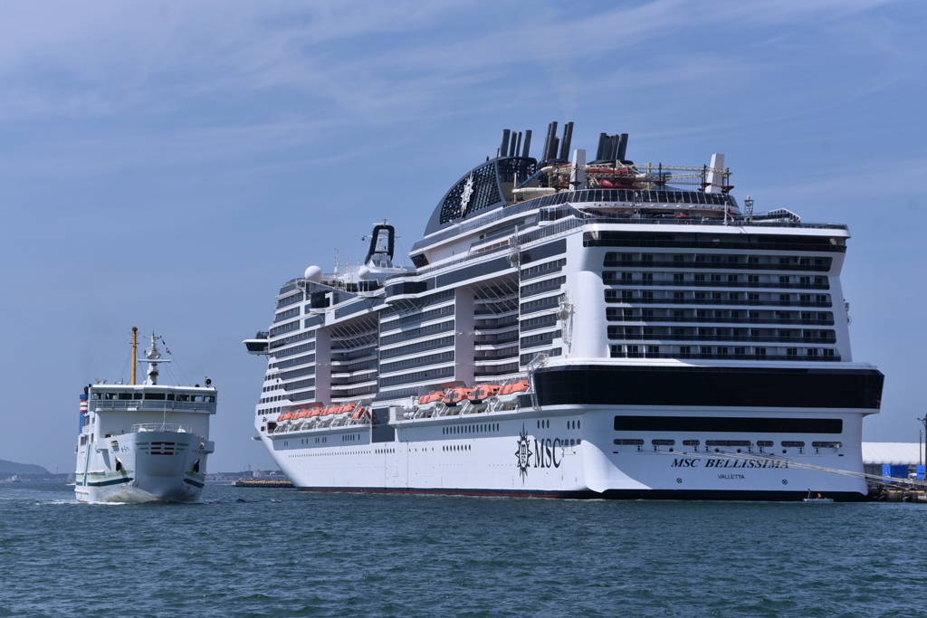 MSC BELLISSIMA   01