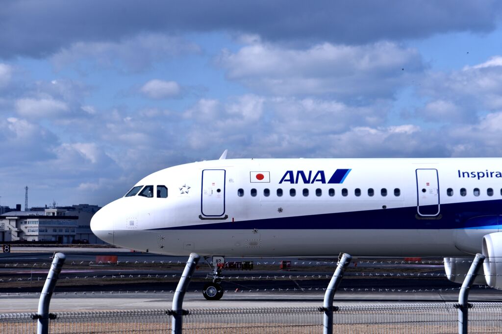 ANA 772