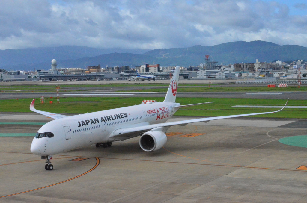 JAL 52
