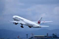 JAL 708