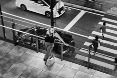 B/W