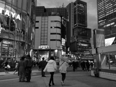 反射する夜の街57