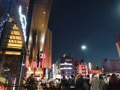 反射する夜の街㉞