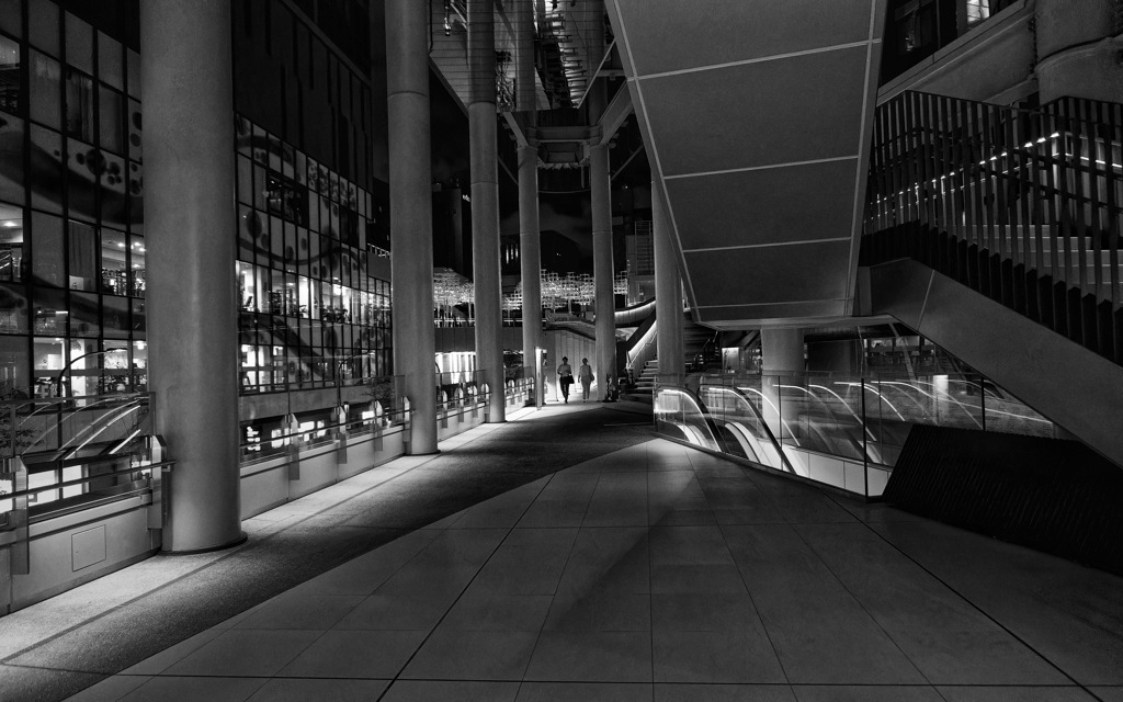 B/W