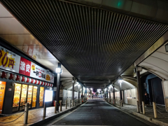 反射する夜の街80