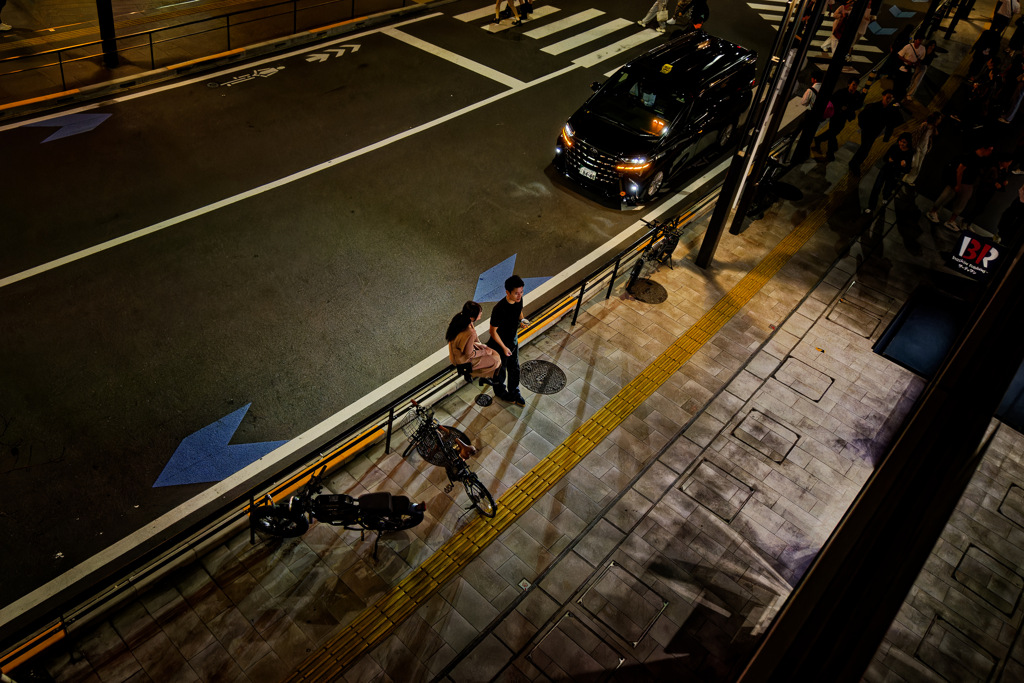 反射する夜の街511