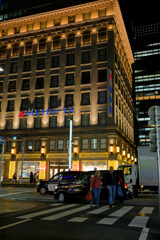 反射する夜の街535