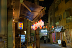 反射する夜の街260