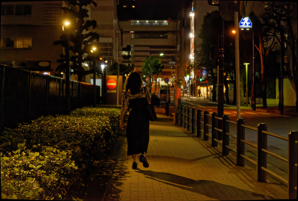 反射する夜の街221