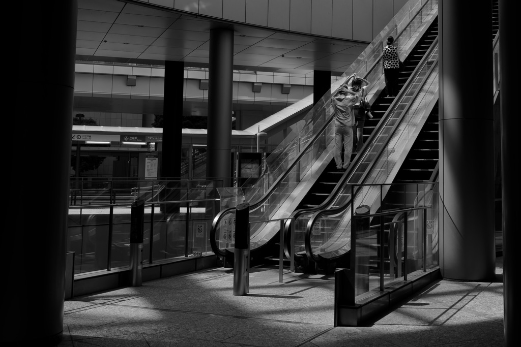 b/w8