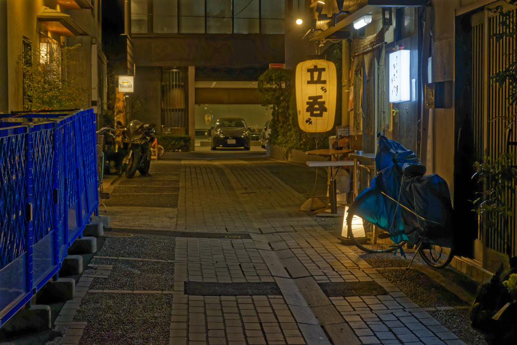 反射する夜の街207