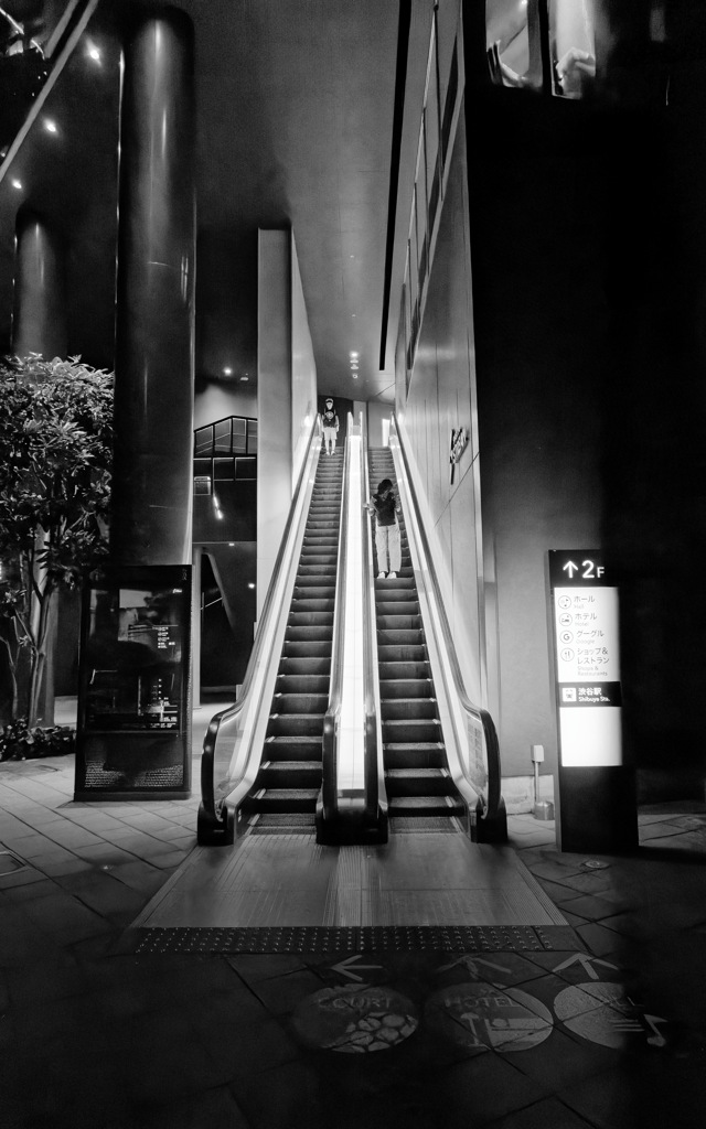 B/W