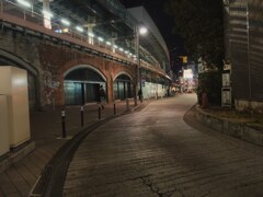 反射する夜の街㉕