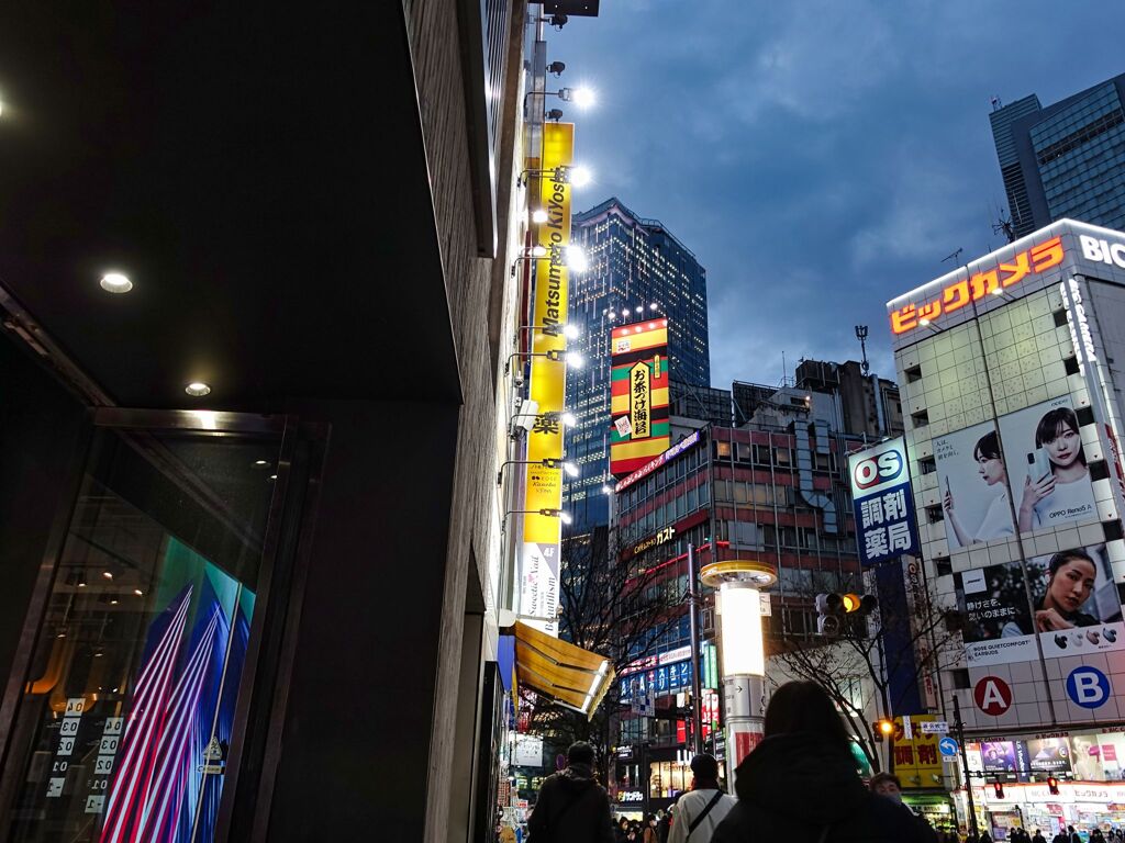 反射する夜の街59