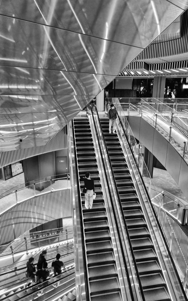 B/W