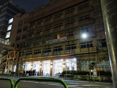 反射する夜の街95