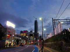 反射する夜の街68