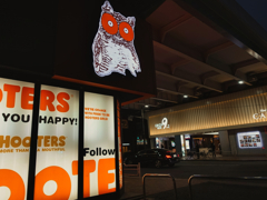 反射する夜の街64