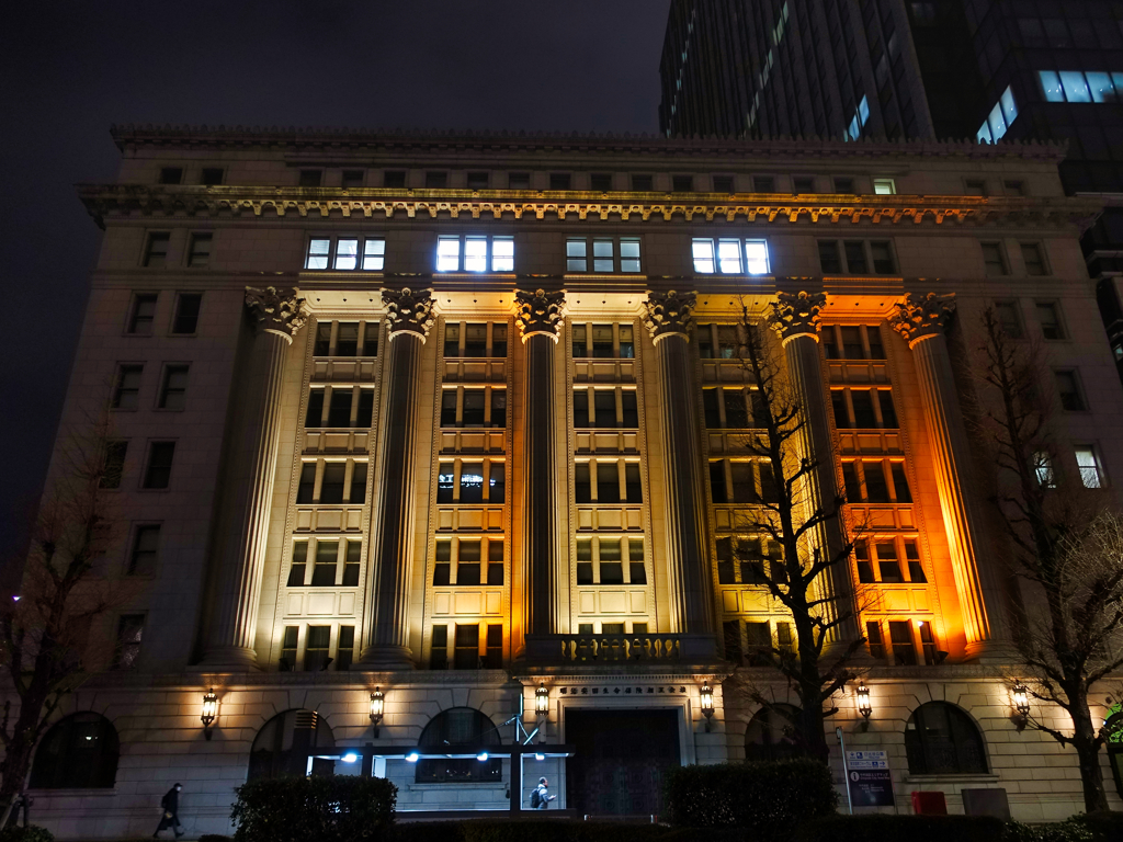 反射する夜の街62