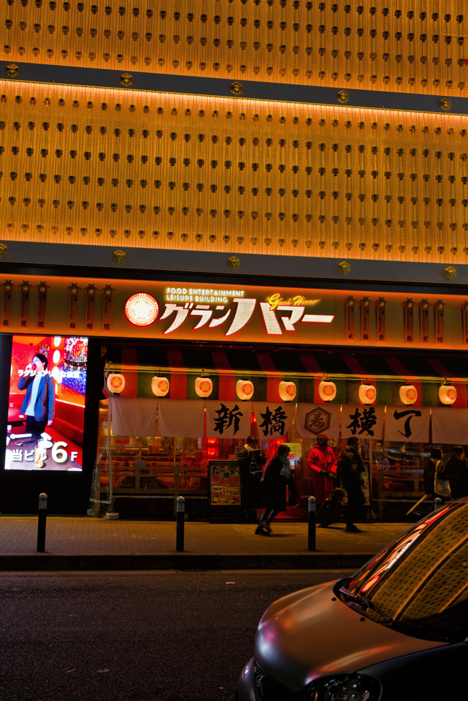 反射する夜の街544