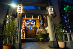 反射する夜の街133