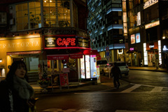 反射する夜の街533