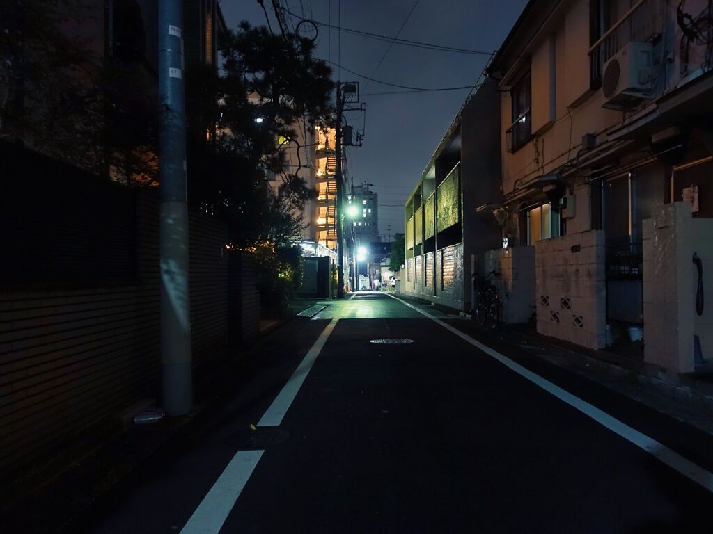 住宅街の夜