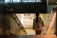 反射する夜の街497