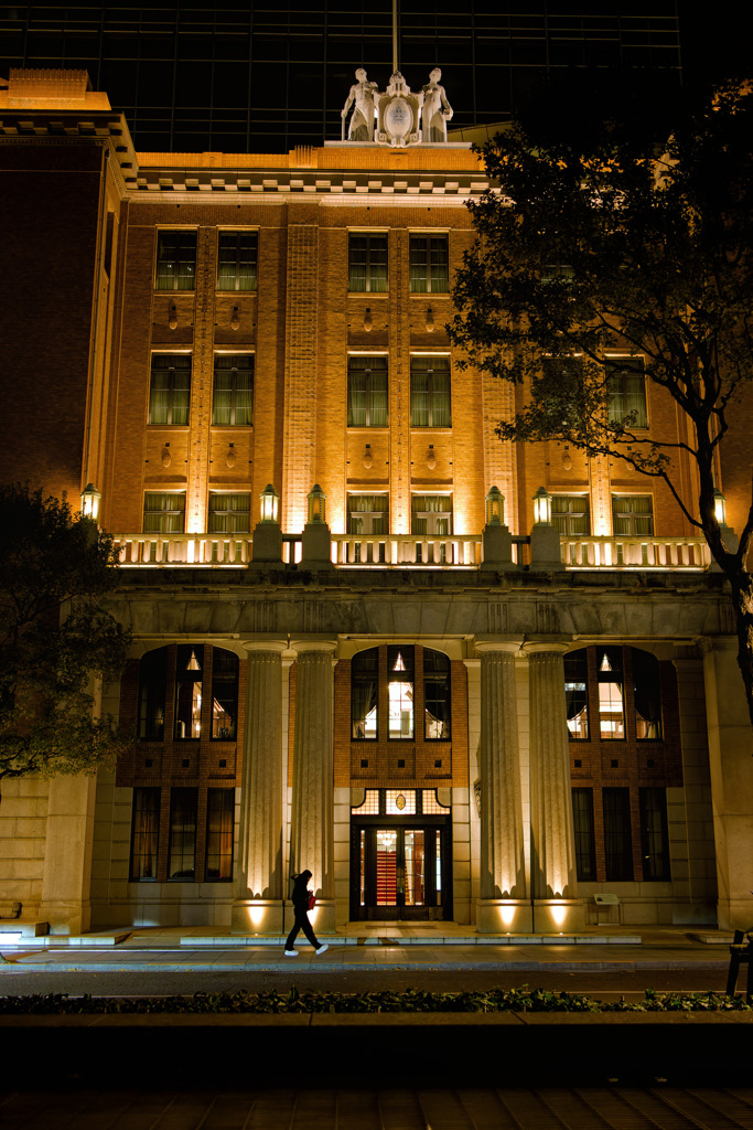 反射する夜の街523