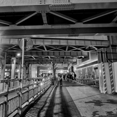 B/W