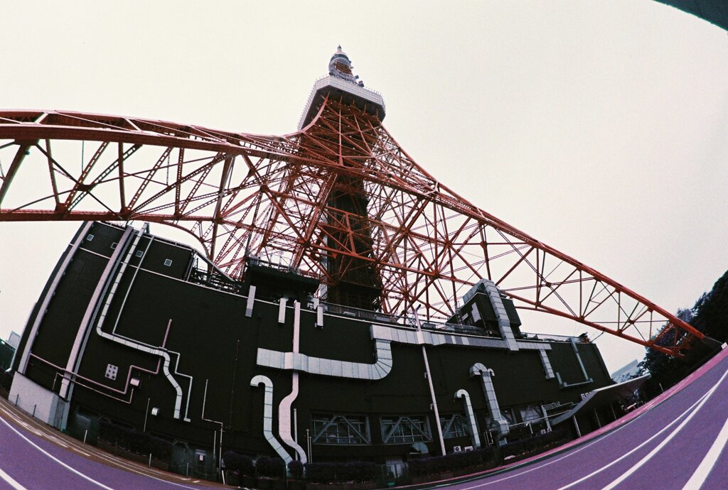20200412_0426_CANON F-1_2019LomochromePu