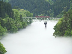 氾濫の霧