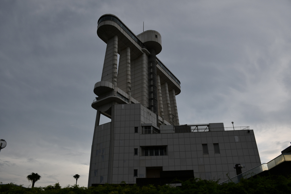 名古屋港水族館の建物