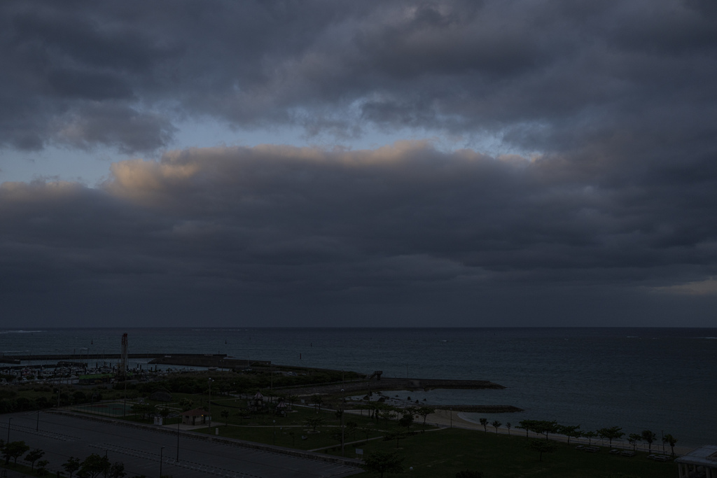 沖縄本島 糸満市 美美ビーチ SONY α1 テスト