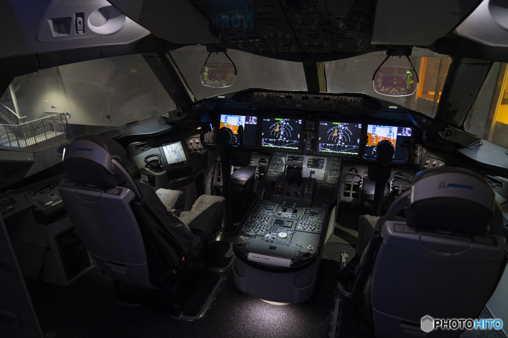 FLIGHT OF DREAMS  01