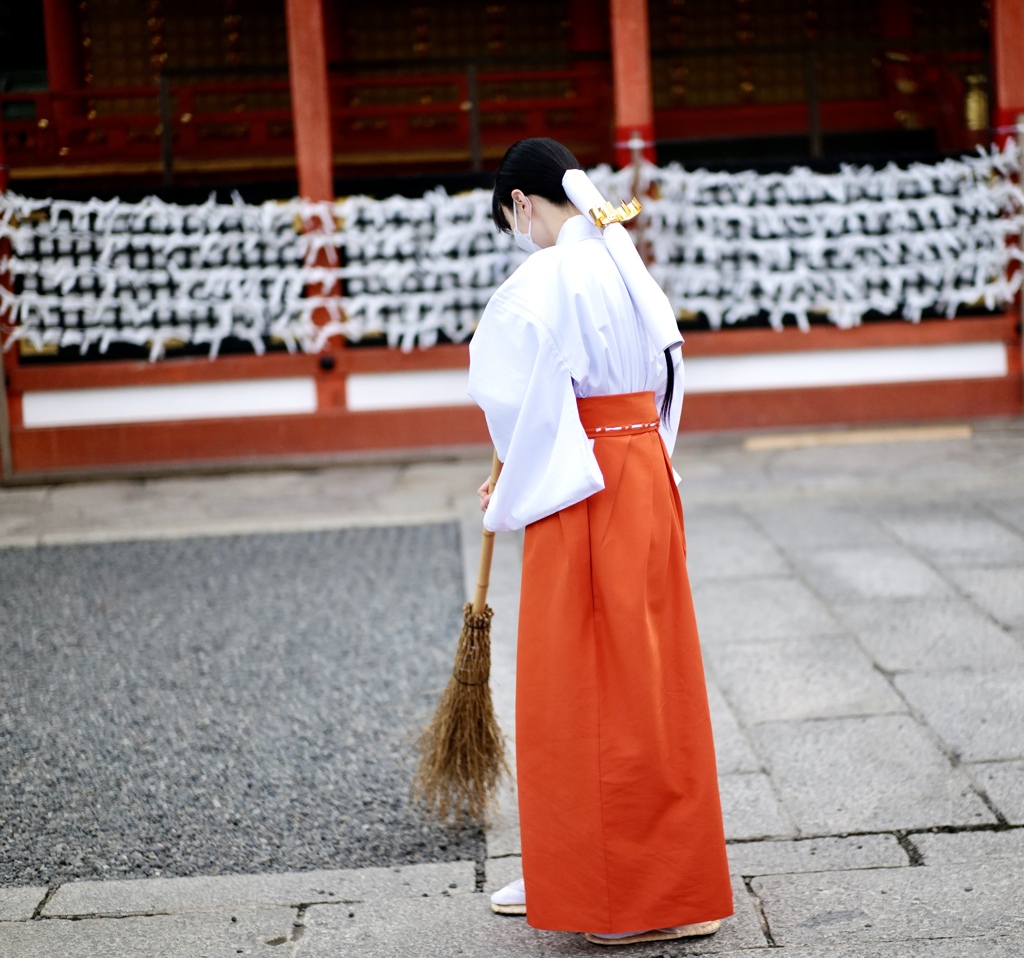 朝の神社