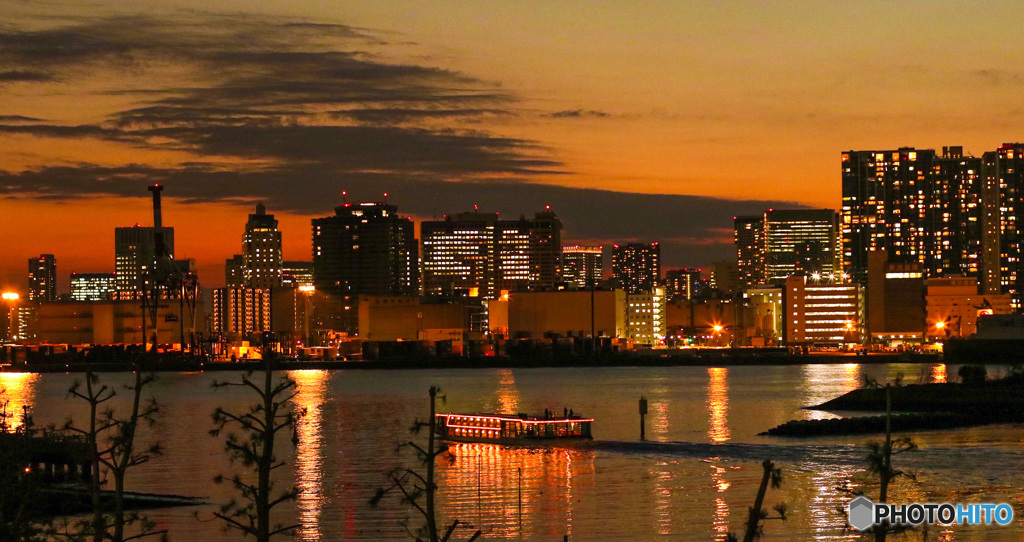 今日の終わりを告げて