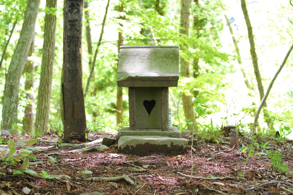 ハートフルな祠