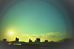 朝日が差し込む福岡