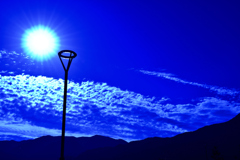 逆光の太陽