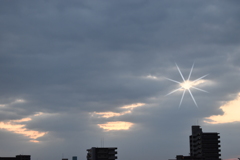 後光が差す福岡の朝