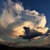 暗い夕方空