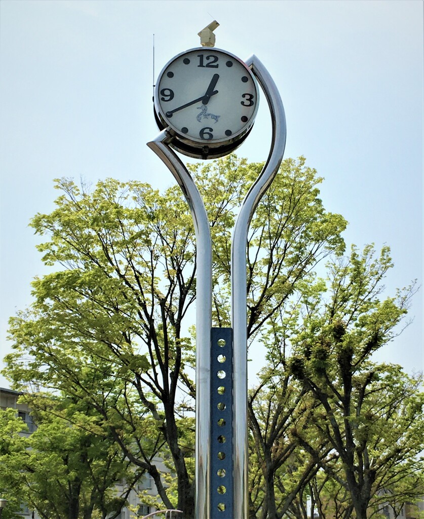 団地の中の時計台