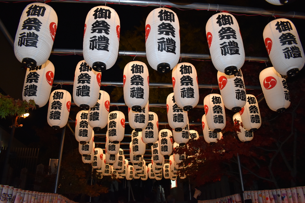 紅葉八幡宮のライトアップ